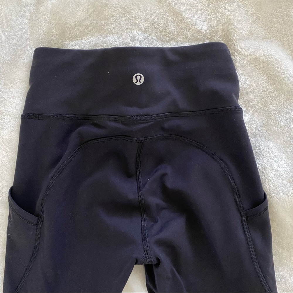 lululemon 23” invigorates